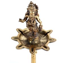 Brass 9 Wick Oil Lamp Ganesha Figurine On Pedestal  Stand