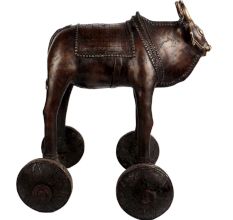 Brass Ox Statue On Wheels Art Decoration Statue