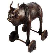 Brass Ox Statue On Wheels Art Decoration Statue