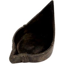 Brass Oil Lamp With Rounded Corner Triangular Shape