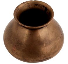 Golden Brass Heavy Bottomed Water Pot