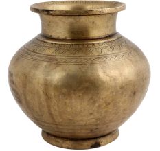 Golden Brass Heavy Bottomed Water Pot