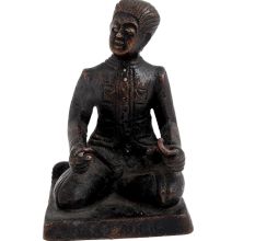 Brass English Gentlemen Sitting Statue Holding Twisted rods