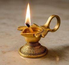 Brass Lotus Shape Oil Lamp On Stand With Handle