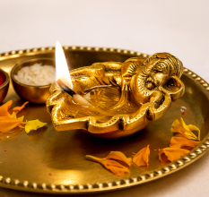 Brass Ganpati On Leaf Ritual Oil Lamp