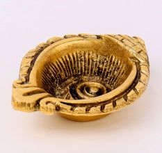 Conch Oil Lamp Diya For Diwali Festival