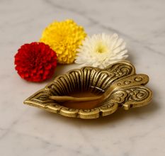 Brass Leaf Oil Lamp with Intricate Design