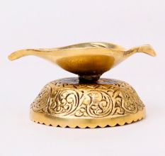 Brass Pepal Leaf Oil Lamp Diya On Decorative Base