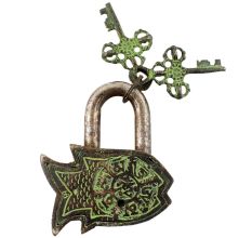 Brass Design Fish Lock with Twin Keys Patina Finish