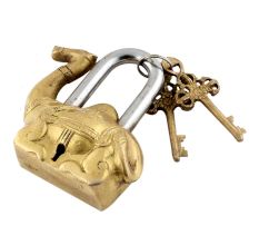 Golden Sitting Camel Decorative Lock With Keys In Pair 