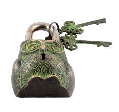 Decorative Owl Padlock With Lock And Skeleton Keys With Patina