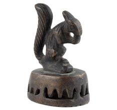 Brass Squirrel Statue Scrub Cleaner Feet Cleaner