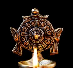 Religious Big Flower Carved Design Oil Lamp Diya
