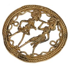 Brass Dhokra Round Wall Hanging Tribal Couple With Rope Design Border