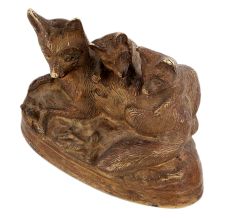 Handmade Brown Brass Cat  With Her Kittens Statue Showpiece