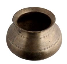 Classic Design Pot For Cooking From Assam
