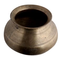 Classic Design Pot For Cooking From Assam