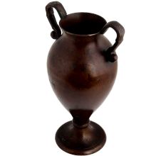 Vintage Flower Pot In English Art Plain