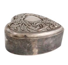 Vintage Heart Shape Box Big