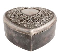 Vintage Heart Shape Box Big