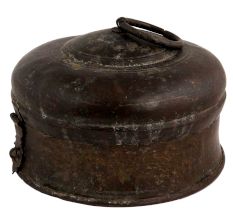 Brass Old-style Trinket Box With Round Handle