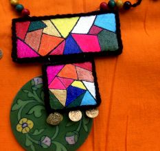 Satrangi Necklace With Contrast Earrings Set