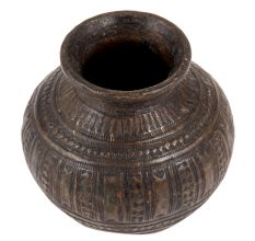 Vintage Special Bronze Pot For Home Decor Projects