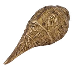 Brass Engraved Conch Shell Decor Ornament In Golden Finish
