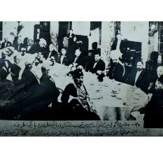 Old Photograph Of Allama Iqbal  in London For Second Round Table Conference