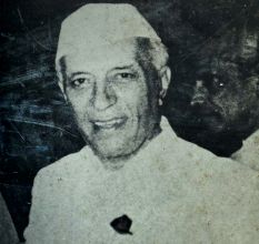 Old Photograph Of Pandit Jawaharlal Nehru with Flying Sikh Milkha Singh On Hardboard