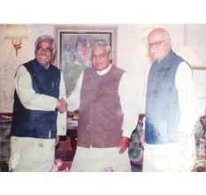Vintage Photograph Of Rare Friendship Of Vajpayee and Advani
