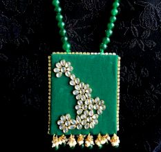StylishÂ NeckpieceÂ WithÂ EarringsÂ Set
