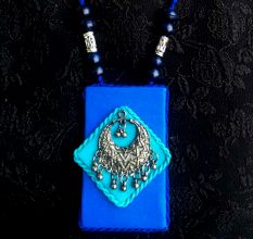 Blue MetallicÂ NeckpieceÂ WithÂ EarringsÂ Set