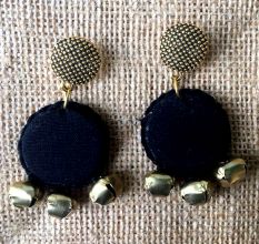 BlackÂ WithÂ MetalÂ NeckpieceÂ WithÂ Earrings