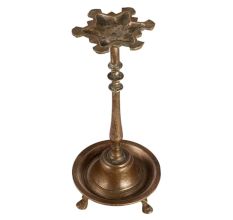 Brass Kuthu Villaku Oil Lamp With Legs