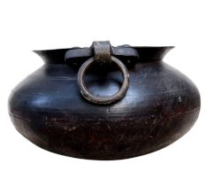 Old-fashioned Brass Fireplace Cooking Pot