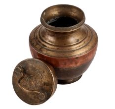 Brass Kamandalu With Lid And Copper Band