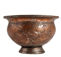 Copper Bowl With Engraved Leaves Design