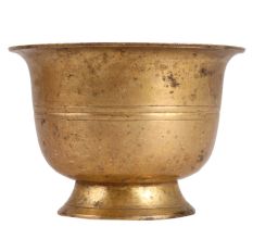 Pedestal Foot Golden Brass Pot