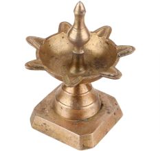 Handmade Golden Brass Oil Lamp 7 Jyot Arti Diya
