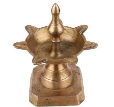 Handmade Golden Brass Oil Lamp 7 Jyot Arti Diya