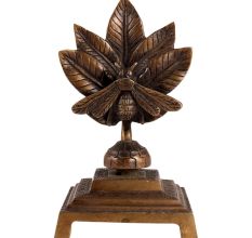 Brass Leaf With Bee Table Accent