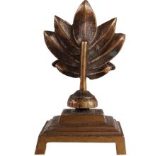 Brass Leaf With Bee Table Accent