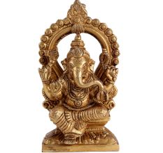 Brass Ganesha Vinayak Statue With Prabhavalli