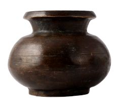Brass Planter Pot For Interior Decoration