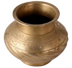 Hand Crafted Brass Pot for Wedding Ceremonies