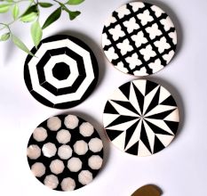 Handmade Black and White Round Resin Set of 4 Decorative Table Coasters