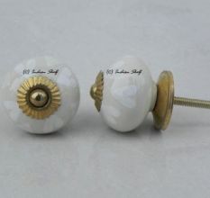 White Heart Cream Knob