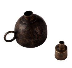 Elegant Black Finish Oil Lamp for Decoration