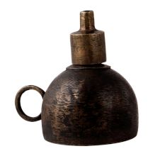 Elegant Black Finish Oil Lamp for Decoration